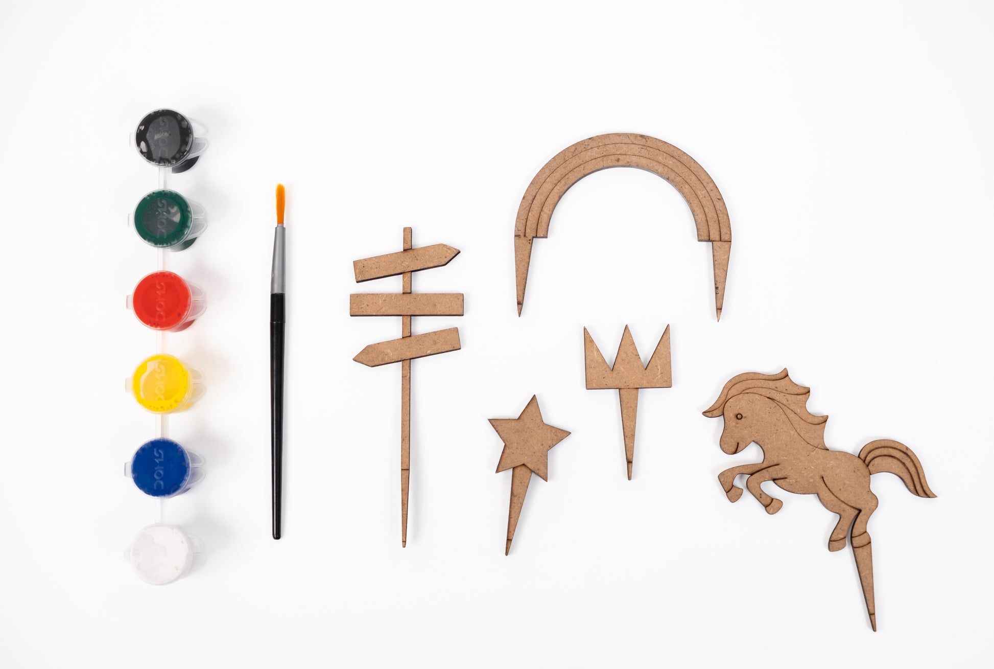 Creative DIY Kit – Unicorn Garden contents including MDF unicorn pieces, paint pots, paint brush and magical garden craft accessories.